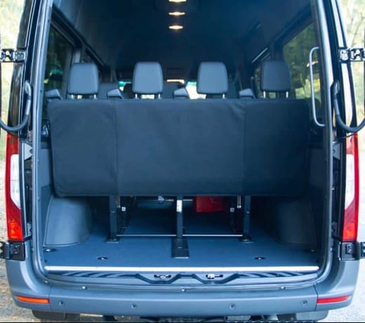 Rear cargo bay